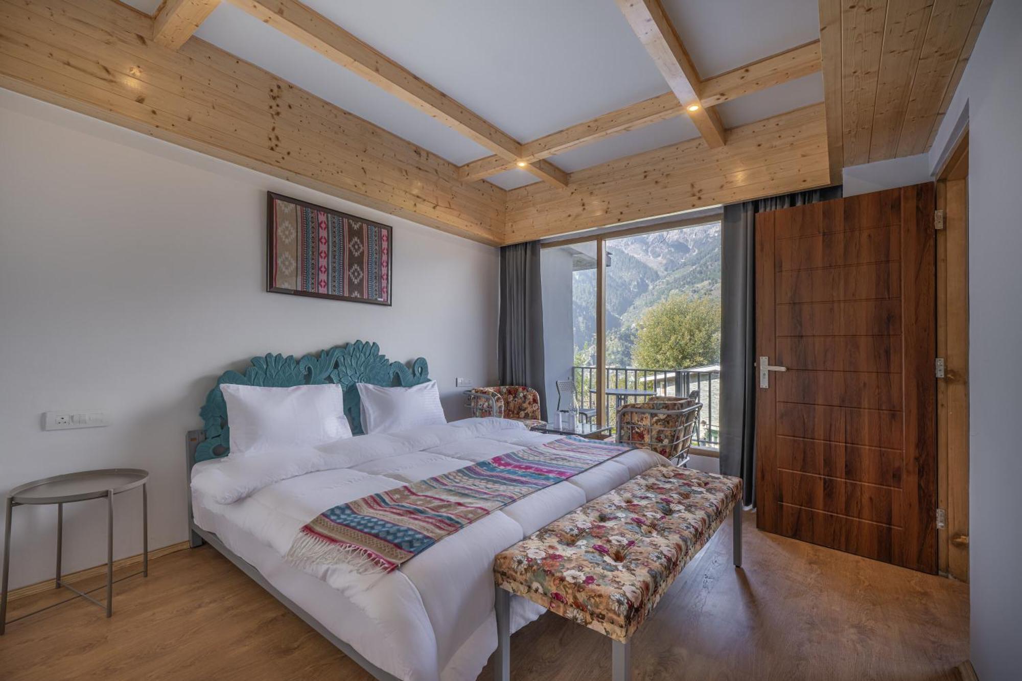 Echor Himalayan Heights Luxe Manali Hotel Exterior photo