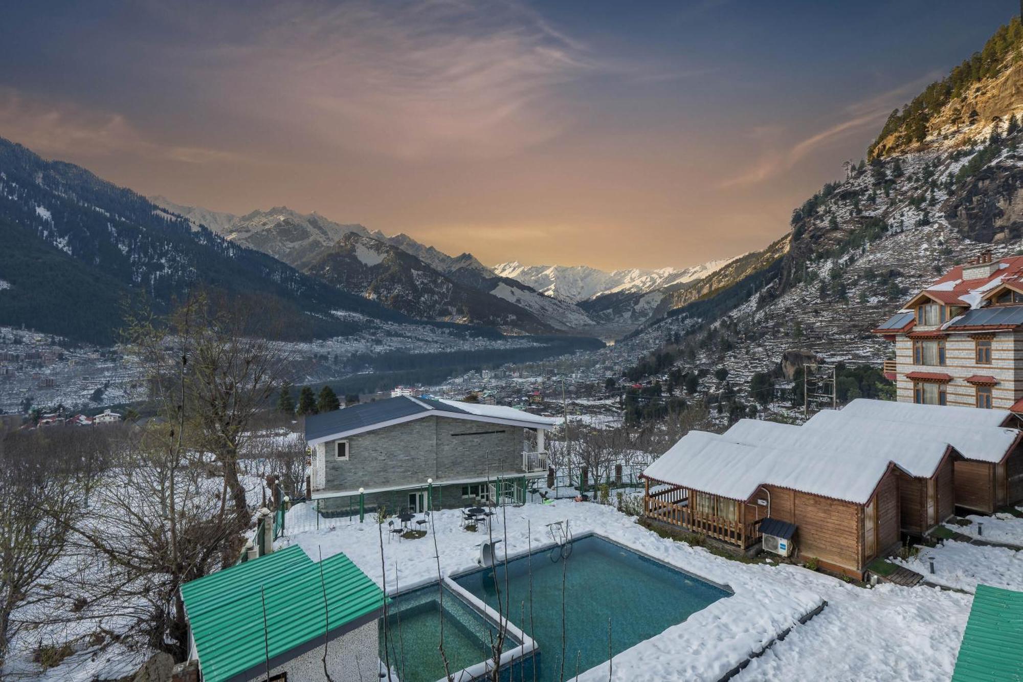 Echor Himalayan Heights Luxe Manali Hotel Exterior photo