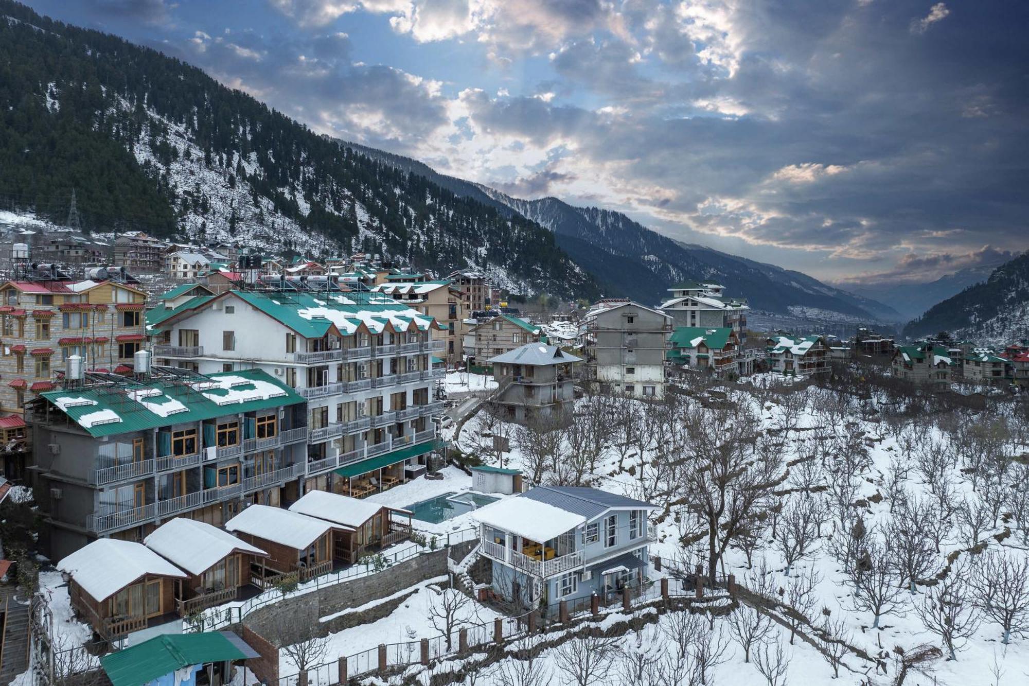 Echor Himalayan Heights Luxe Manali Hotel Exterior photo