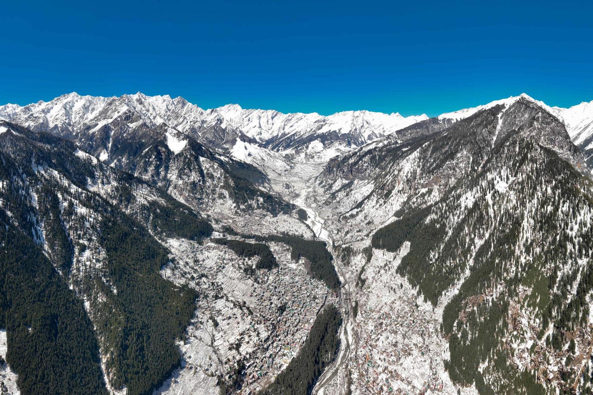 Echor Himalayan Heights Luxe Manali Hotel Exterior photo